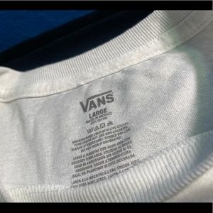 𝙑𝙖𝙣𝙨 𝙏 𝙎𝙝𝙞𝙧𝙩 *𝙇𝙖𝙧𝙜𝙚*